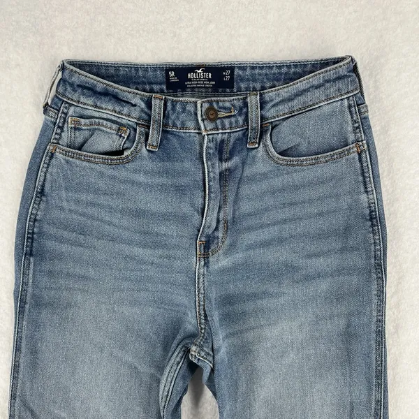 Hollister Ultra High Rise Mom Jean Womens Size 27 Light Wash‎ Denim Tapered Leg - Image 3