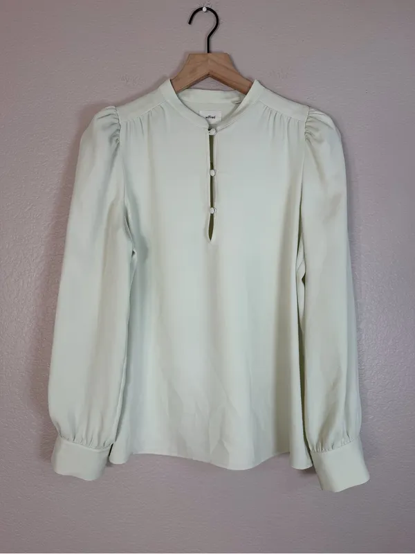 Aritzia Wilfred Ava Blouse in Rainwash Green size Small $98 - Image 4