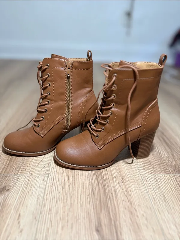 Tan Lace‎ Up Combat Ankle Boots Womens 7.5 Block Heel Side Zip Faux Leather - Image 3