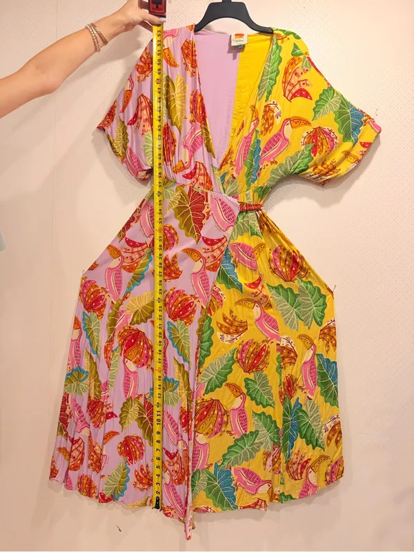 Farm Rio Beaks & Bananas Maxi Wrap Dress Tropical Vacation Midi Size M - Image 2