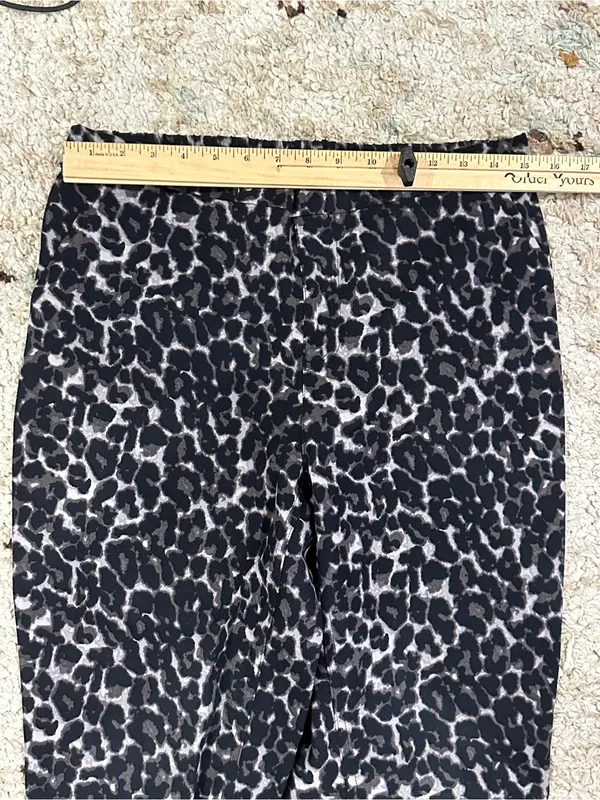 Isaac Mizrahi Leopard-Print Wide Leg Pants in Black & Gray - Image 8