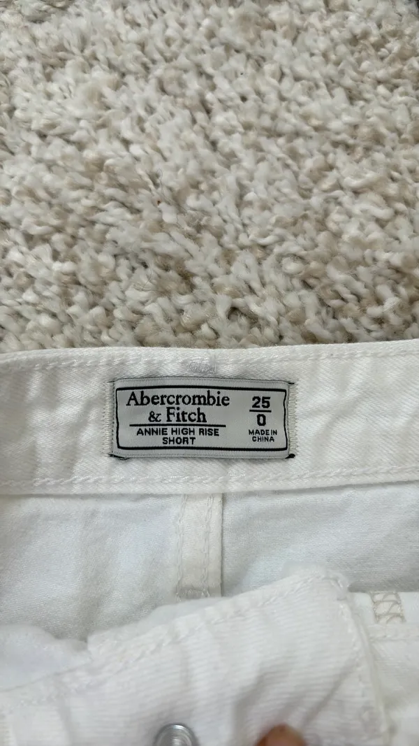 Pure White Jean Shorts - Image 4