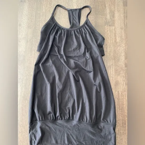 Lululemon No‎ Limit Tank Bra Top Size 4 Black - Image 3