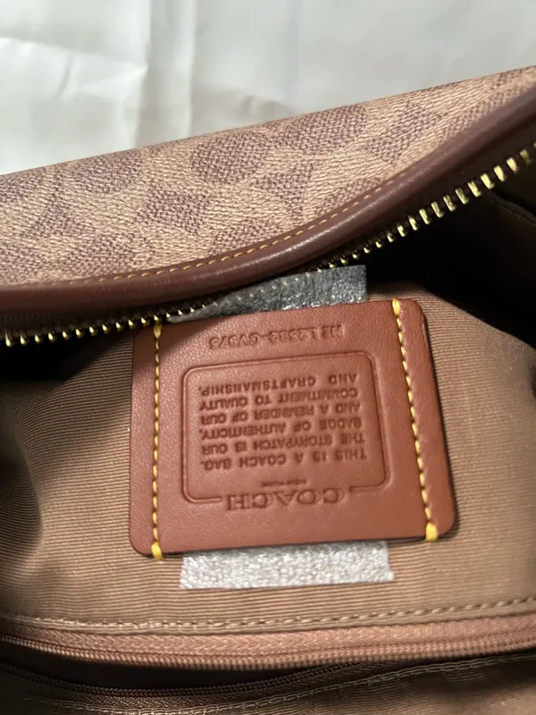 Coach Laurel Shoulder Bag - Image 7