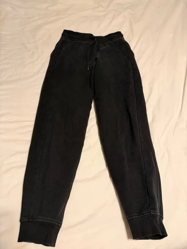 Lululemon Scuba High Rise Joggers - Image 5