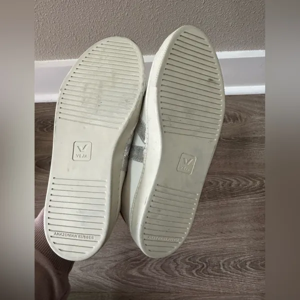 Veja Esplar Silver‎ Orange Fluorescent - Image 9
