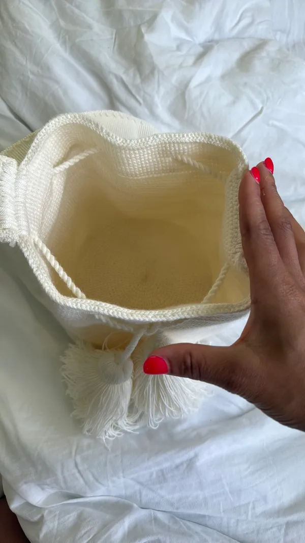 Handmade Colombian Wayuu Bag Off White - Image 2