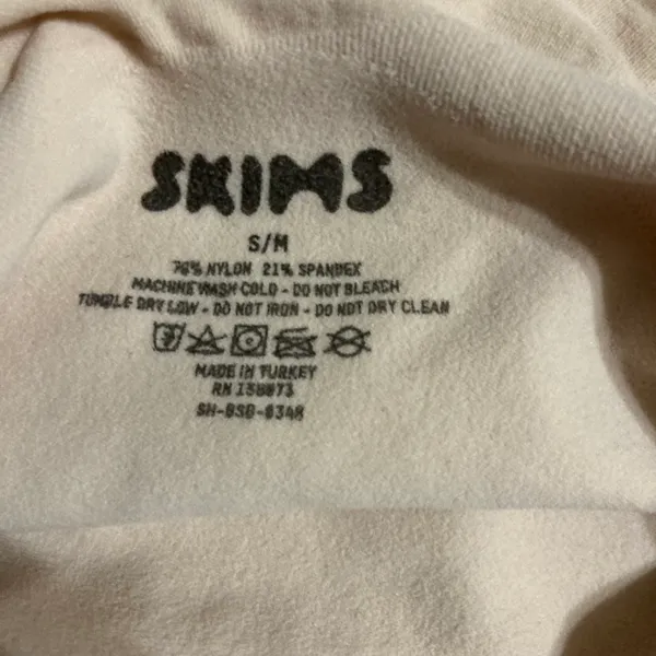 SKIMS Sculpting Bodysuit - Image 4