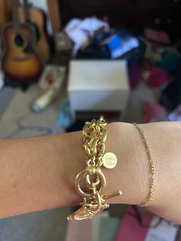 Susan Shaw Elephant Bracelet Gold - Image 4