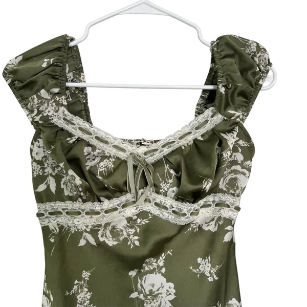 Inspired Hearts Green Floral Velvet Lace Sweetheart Midi Dress Size Small - Image 3
