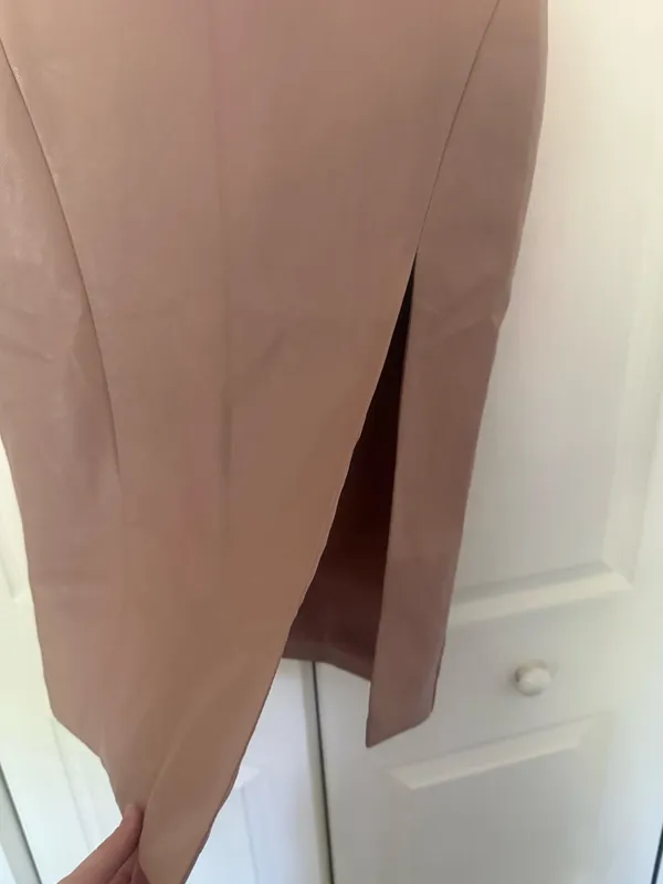 Superdown Jezabel Faux Leather Midi Skirt Nude Tan Pencil Skirt Size Small - Image 6