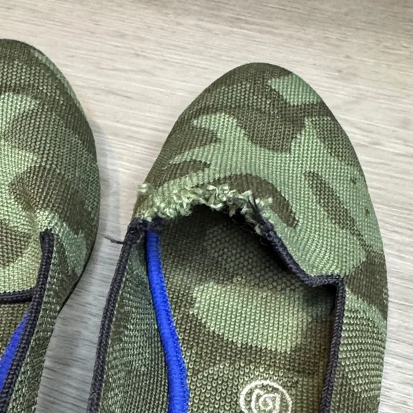Rothy's Camouflage Flats with Blue Trim sz 10 - Image 5