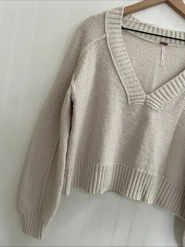 FREE PEOPLE Rhea V-Neck Pullover Sweater Size S - Image 6