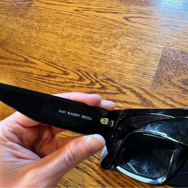 Feroce Black Beluga Sunglasses - Image 5