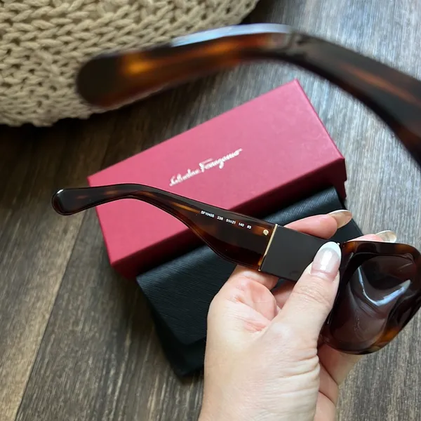 Salvatore Ferragamo SF1039S Sunglasses - Image 5