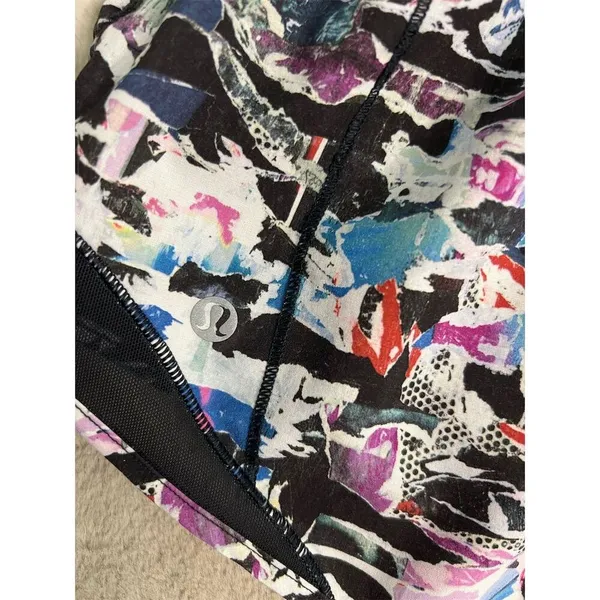 Lululemon Women's Hotty Hot Short II Size 6 Multicolor Running Shorts - Image 5