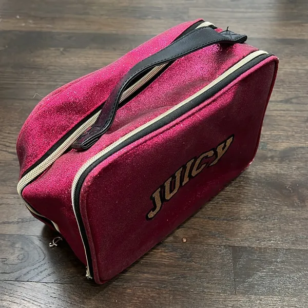 Juicy couture sparkly pink makeup cosmetic bag - Image 2