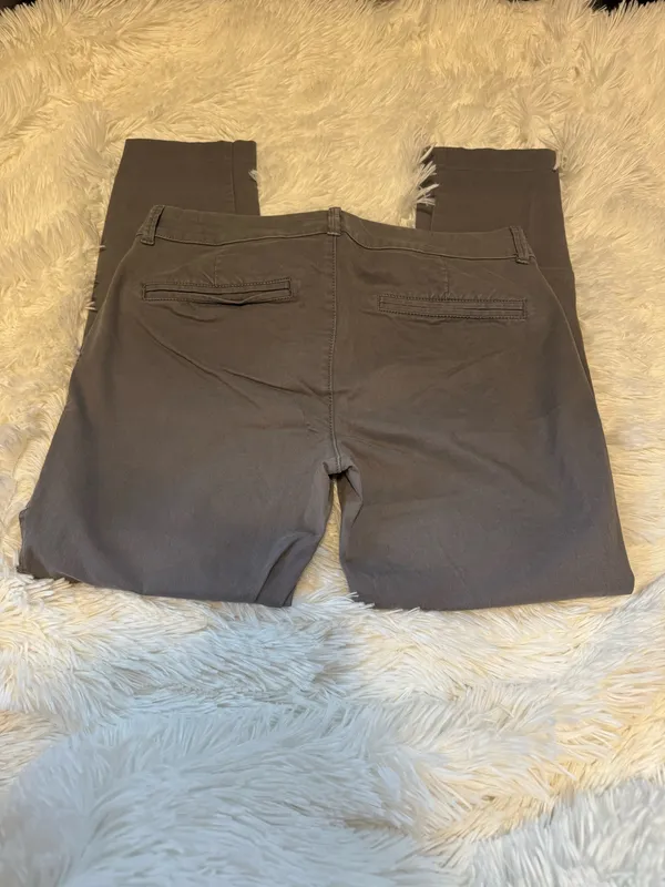 Old Navy Pixie Pants  - Image 2