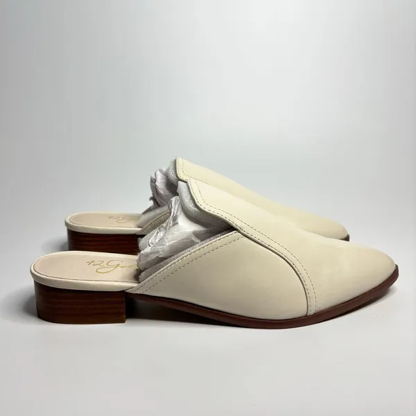 42 GOLD by Chinese Laundry Rue Pointed Toe Mules in Ecru Soft Leather - Image 4