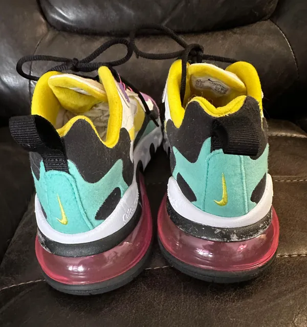 Nike Air Max 270 React Shoes - Image 4