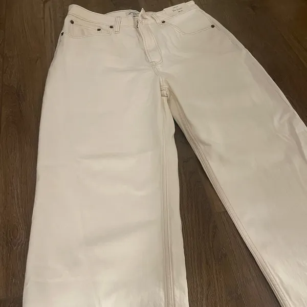 Abercrombie Women's White Jeans - Image 4