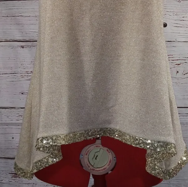 Charming Charlie back keyhole crop top sz M - Image 5
