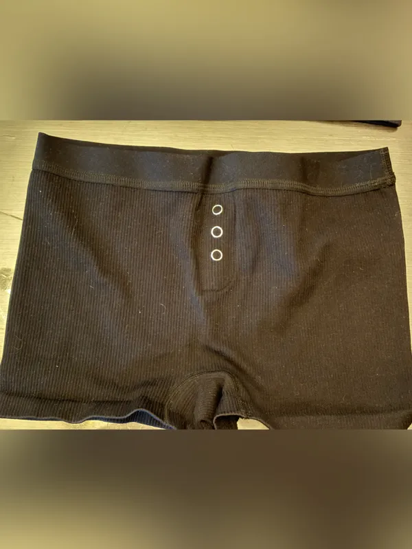 NWOT Ribbed Black Bralette & Boyshort Set with Snap-Ring Accents - Image 4