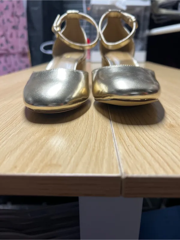 J.Crew Factory Gold Metallic Ankle Strap Block Heel Pumps Size 8 - Image 11