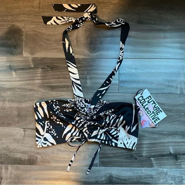 NWT Future Collective X Alani Noelle Botanical Halter Tie-Front Crop Top Sz M - Image 5