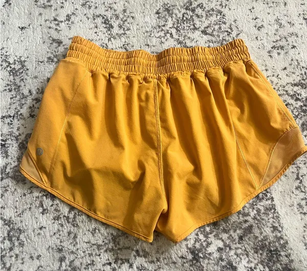 Lululemon Hotty Hot Shorts 2.5" - Image 2