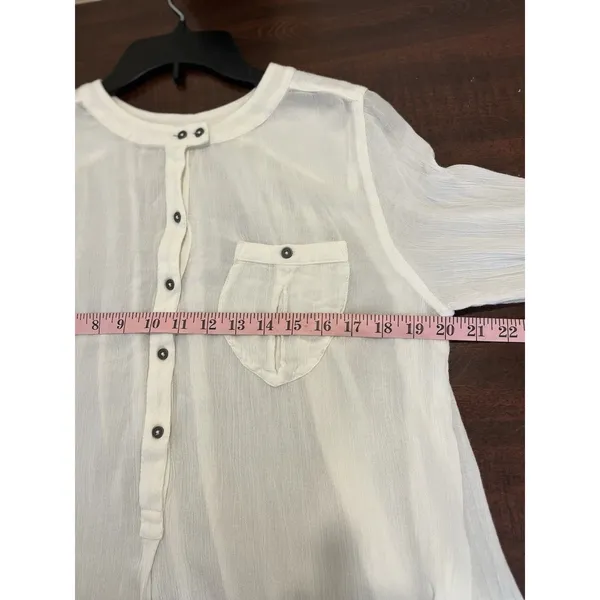 Free people white gauze boyfriend button down shirt Size Medium - Image 6
