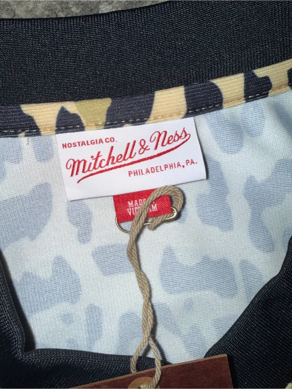 WWE Mitchell & Ness WrestleMania Vegas Leopard Print Jersey - Tan & Black - Image 9