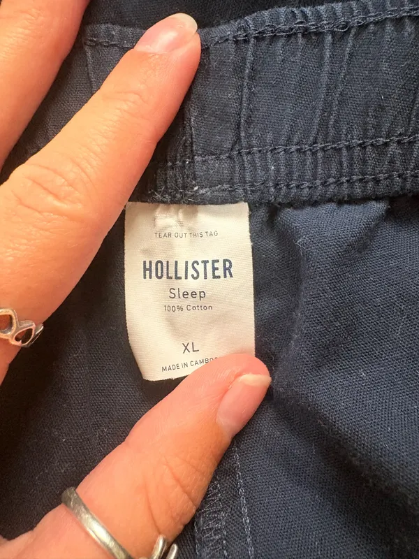 Hollister navy pajama shorts - Image 3
