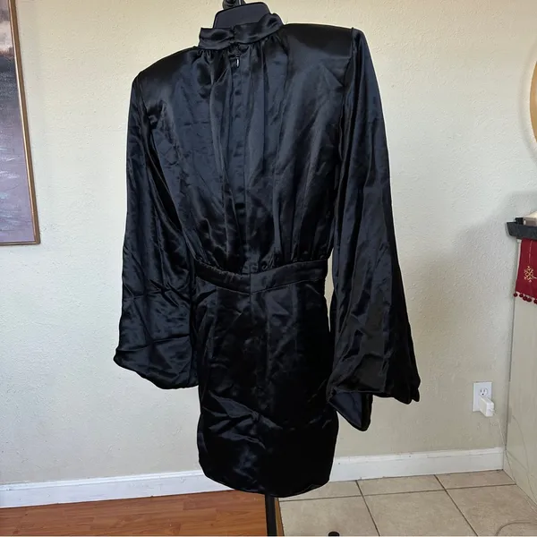 House of CB ‘Khristen’ Black‎ Satin Blouson Dress NWOT size XS - Image 9