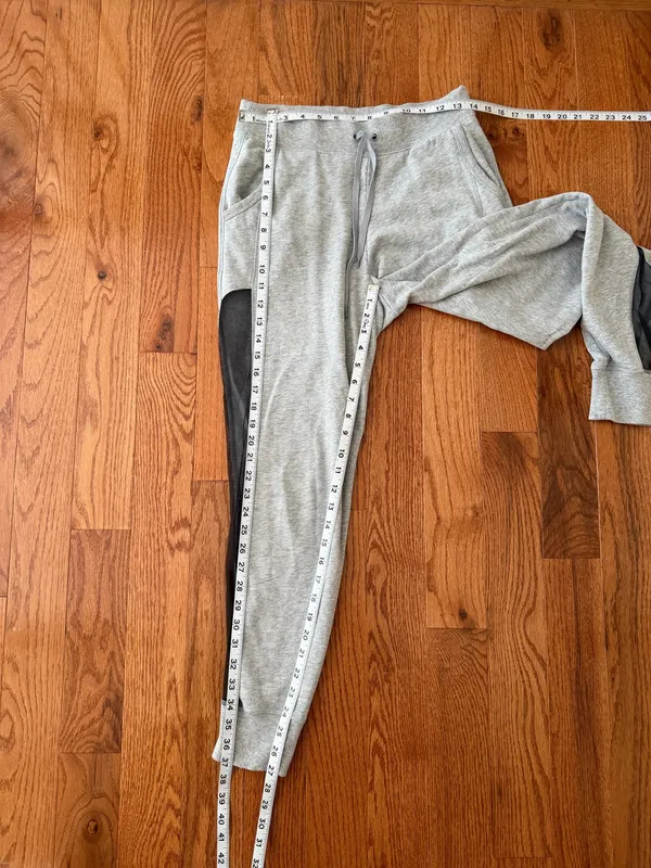 Victoria's Secret Woman’s Tracksuit Set Gray Zip Hoodie Joggers, Sz S - Image 11