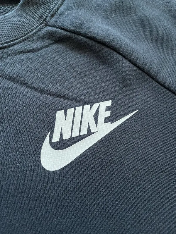 Nike Crew Neck Sweatshirt - Image 3