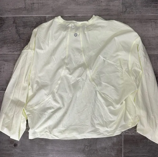 Lululemon Long Sleeve - Image 4