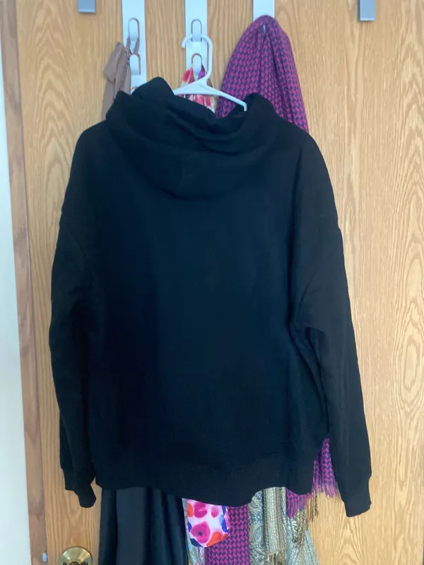 Comfort Black Hoodie - Image 5