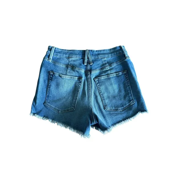 Good American Good Curve Shorts Size 4 Blue 466 Light Wash Distressed Raw Hem - Image 3
