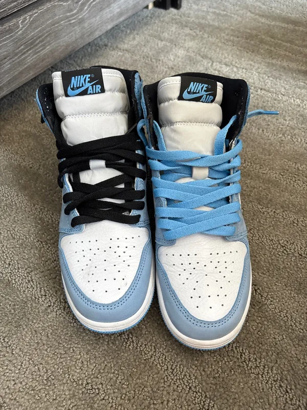 Air Jordan 1 Retro High OG University Blue - Image 3