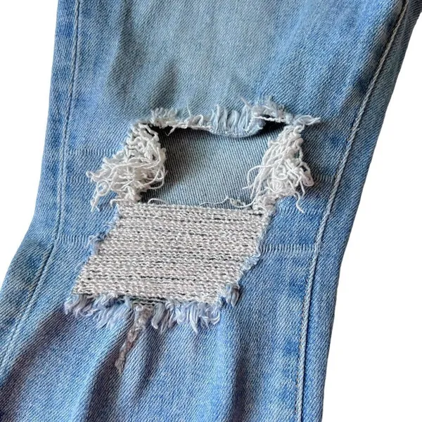 Good American Good Legs Distressed Crop Jeans - Image 8
