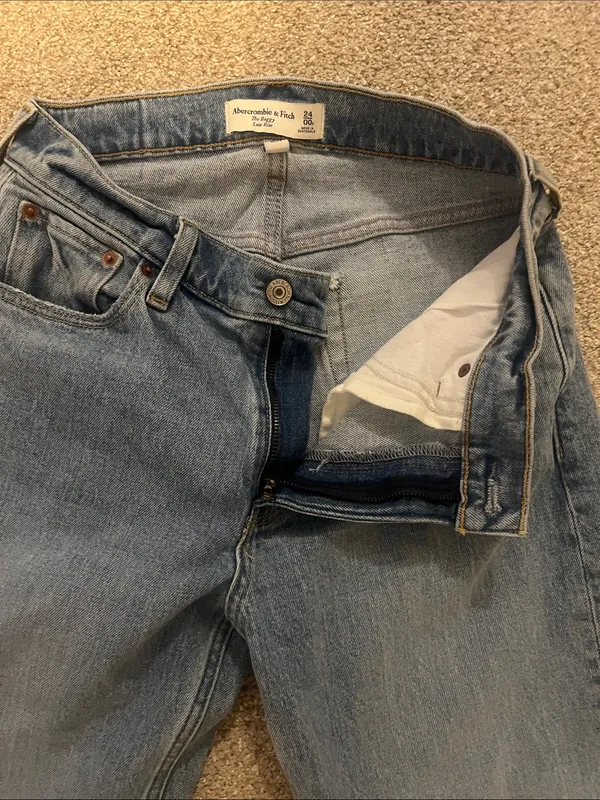 Abercrombie & Fitch Light Blue Boyfriend Jeans with Wide Cuff - Image 3