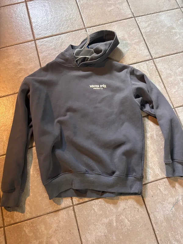 White fox hoodie - Image 2