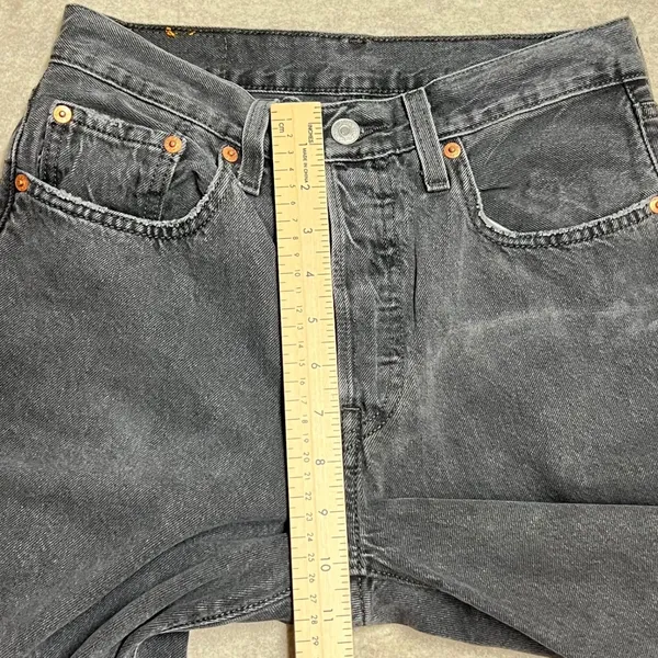 Levis 501 Original Fit‎ Straight Leg Jeans Faded Black Raw Hem W26 EUC Classic - Image 4