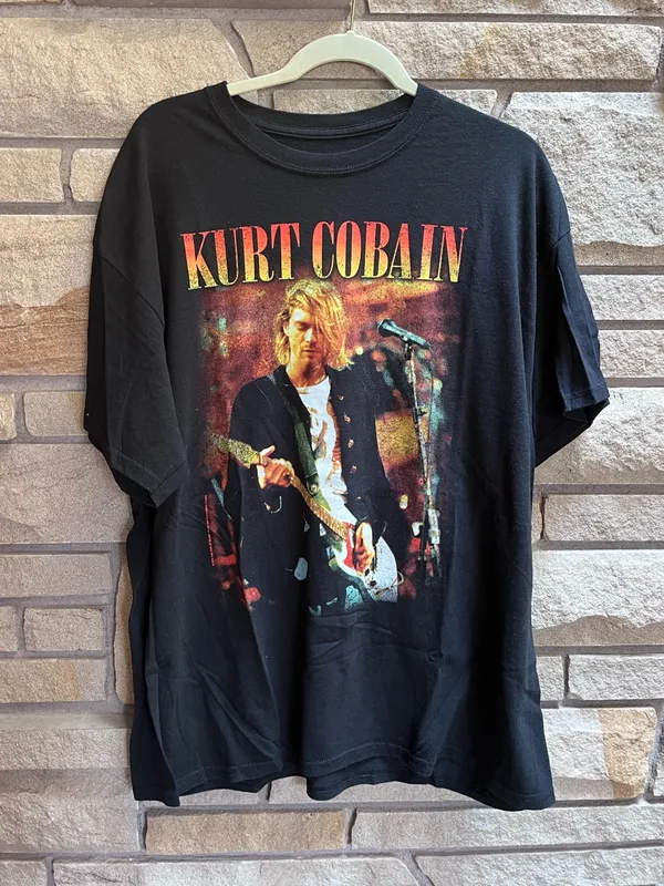 Kurt Cobain Nirvana MTV Unplugged Graphic Tshirt Black 1x - Image 2