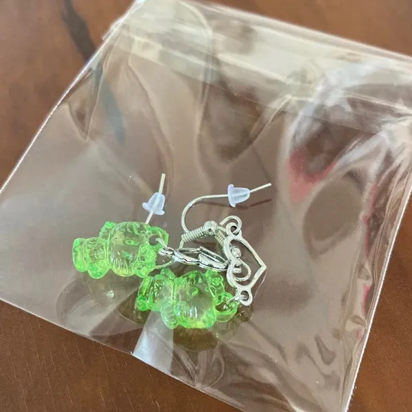Handmade Dangle Heart Earrings Kitty Kawaii - Image 3