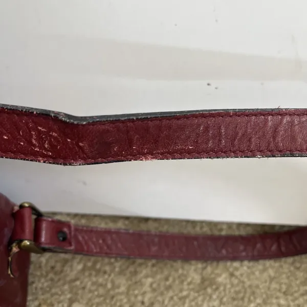 Italian Red Leather Shoulder Bag Logo Quiet Luxury Classic Business Professional - Image 14