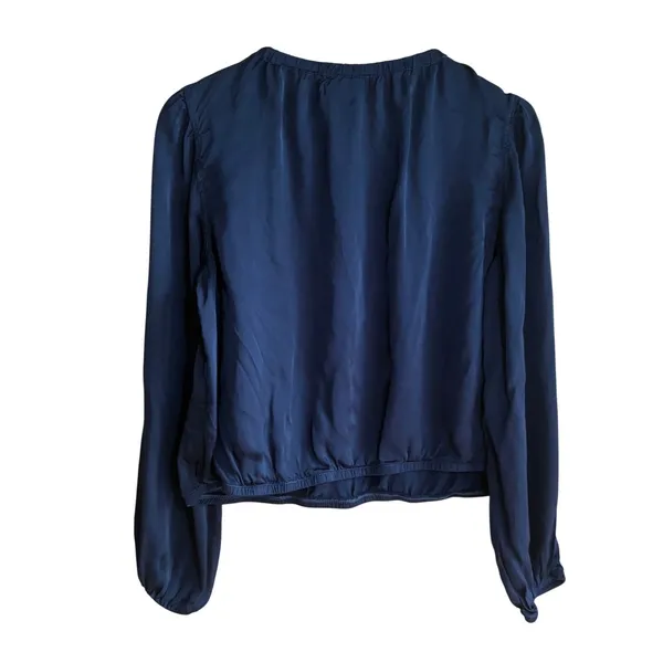 Anthropologie Cloth & Stone blue satin long sleeved blouse‎ women's size medium - Image 7
