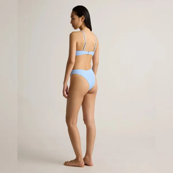 NWT Quince Women's Clear Blue Sky V Neck Bikini Top Sz M - Sold out online - Image 2