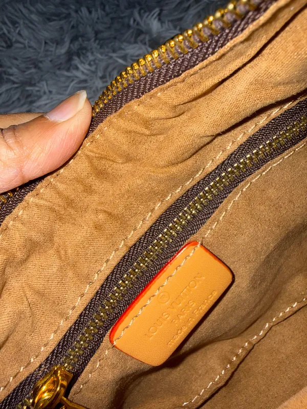 Brown monogram, cross body bag - Image 3